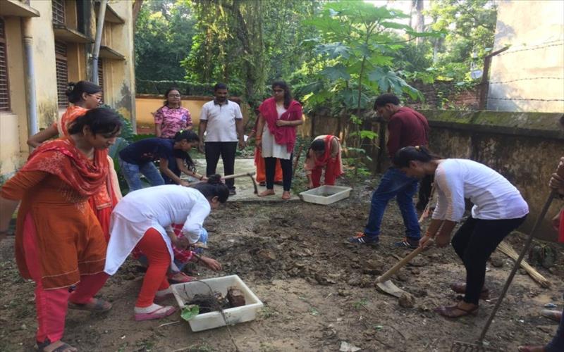 Swachta abhiyan M.Sc. Final Botany Students 5 Oct. 2019